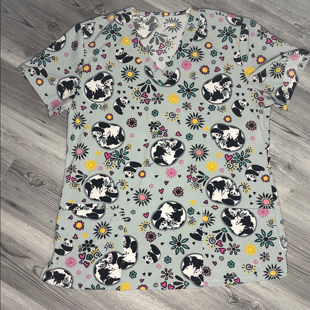 Zinnia Floral Panda Print Scrub Top